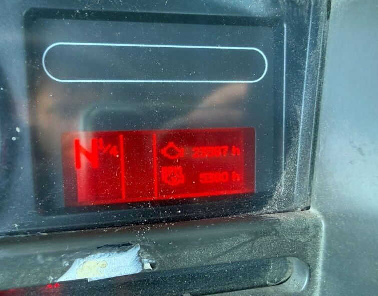 RENAULT LANDER 410.26. 